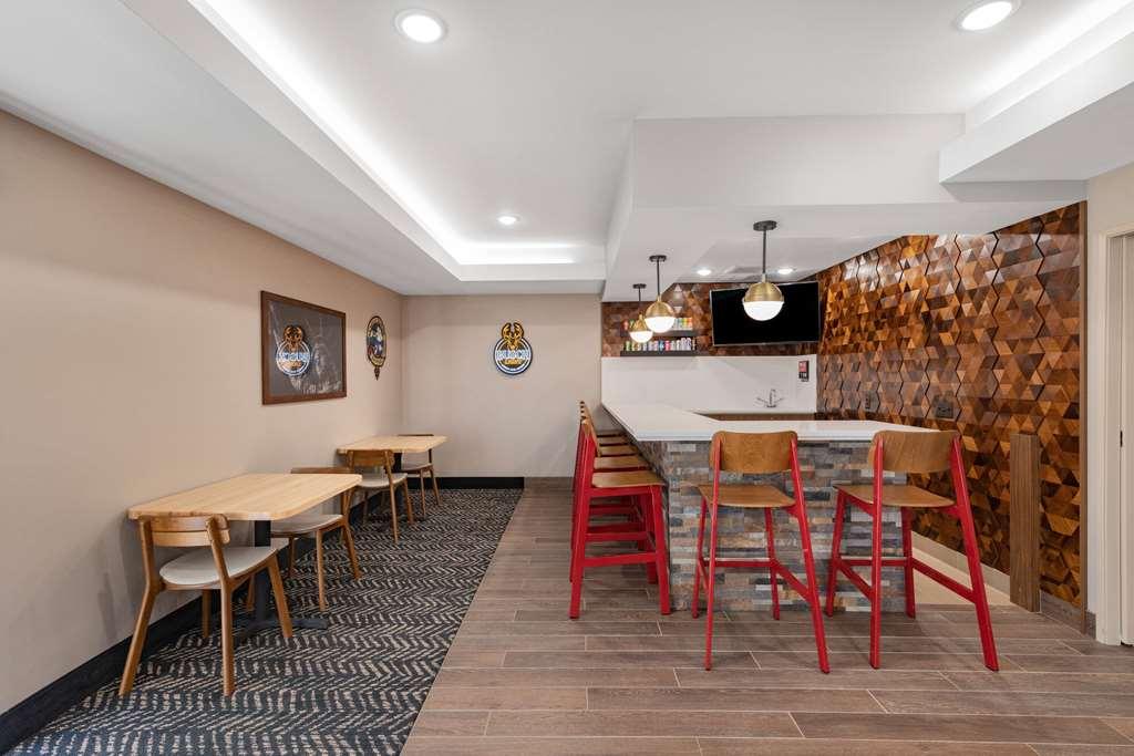 Americinn By Wyndham International Falls Restaurant photo
